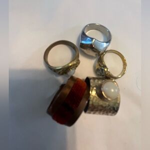 Mixed Metal and Resin Fashion 5 Ring Set - Gold, Silver, Brown